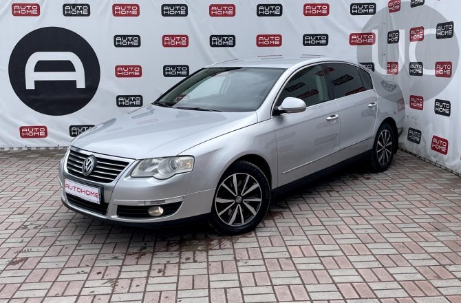 подержанный авто Volkswagen Passat 2008 года