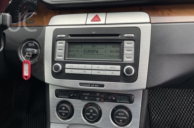 подержанный авто Volkswagen Passat 2008 года