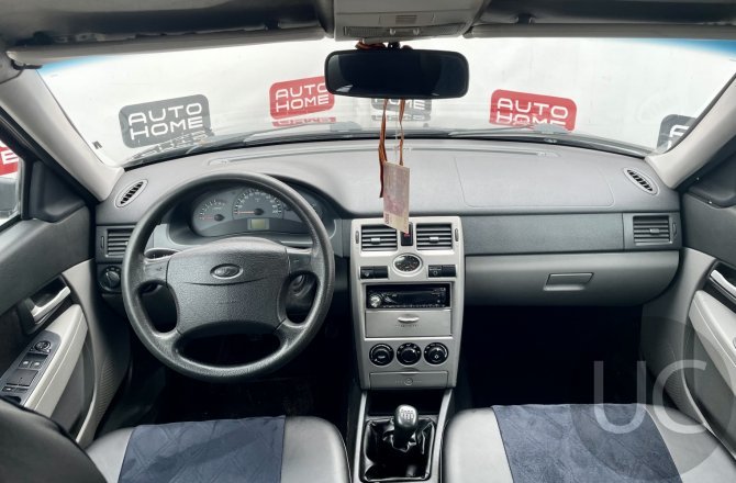 купить б/у автомобиль Lada (ВАЗ) Priora 2010 года