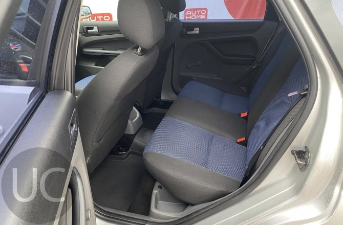 купить б/у автомобиль Ford Focus 2007 года