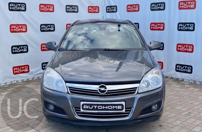 фотографии Opel Astra