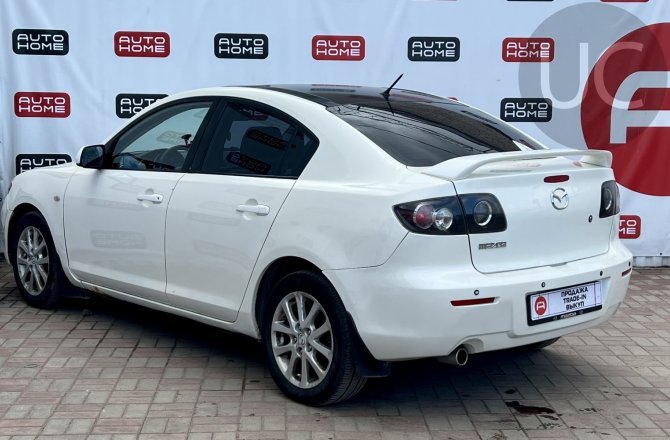 купить б/у автомобиль Mazda 3 2008 года