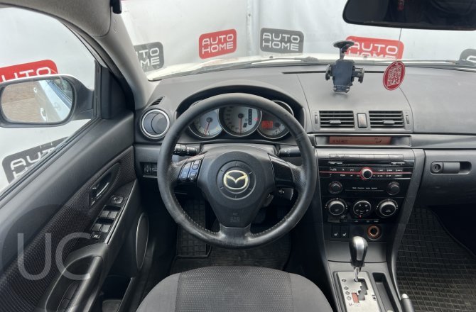 фотографии Mazda 3
