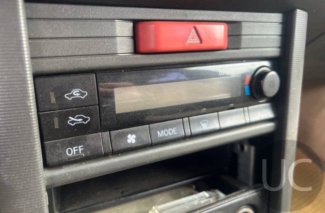 купить б/у автомобиль Nissan X-Trail 2002 года