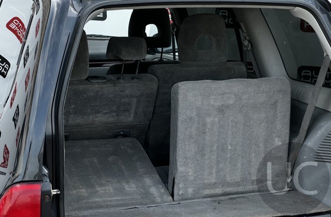подержанный авто Suzuki Grand Vitara 2004 года