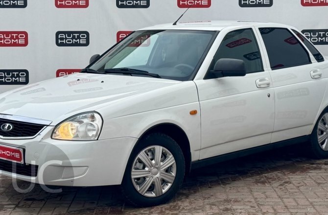 подержанный авто Lada (ВАЗ) Priora 2014 года