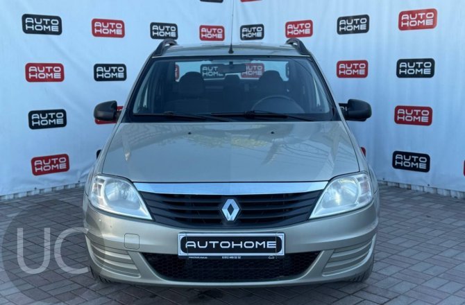 фотографии Renault Logan