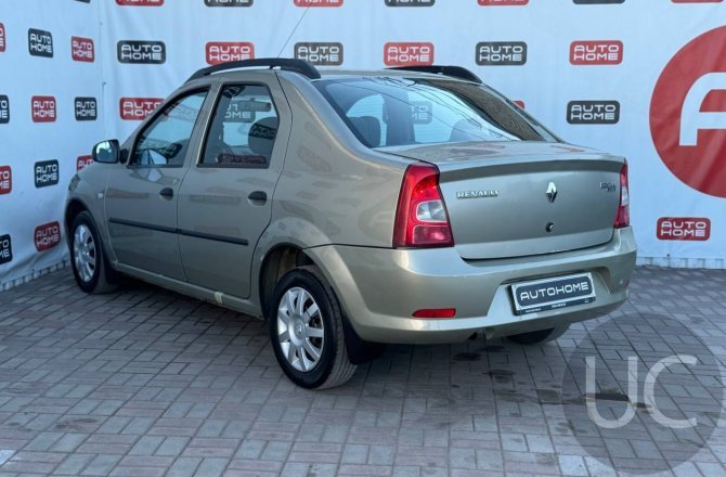 Renault Logan 2011 года за 420 000 рублей