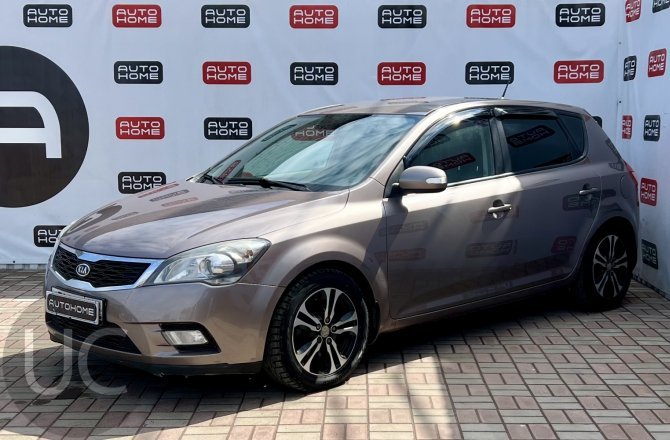 фотографии Kia Ceed