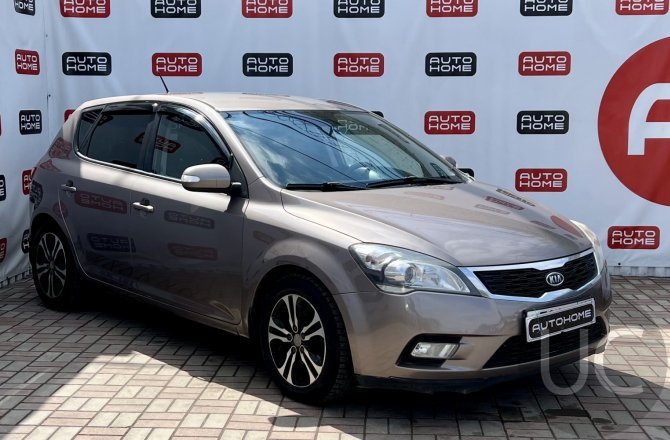 купить Kia Ceed с пробегом, 2010 года