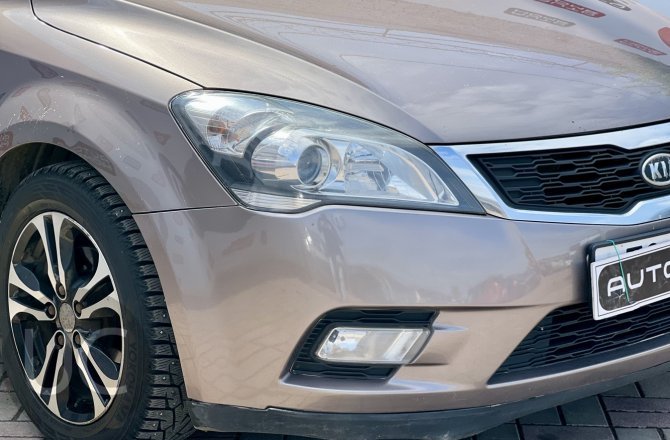 фотографии Kia Ceed