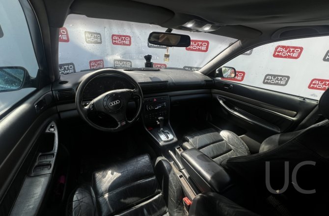 объявление о продаже Audi A4 2000 года