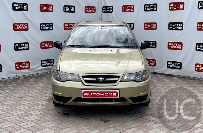 фотографии Daewoo Nexia