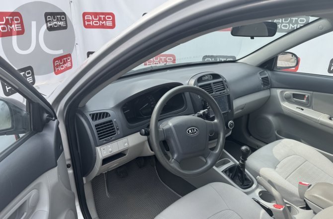 подержанный авто Kia Cerato 2008 года