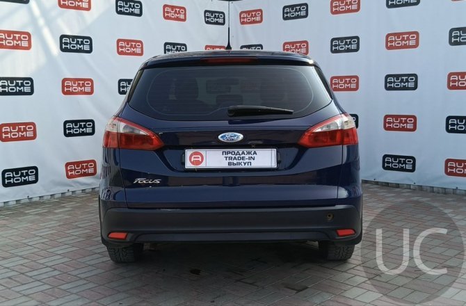 купить б/у автомобиль Ford Focus 2012 года
