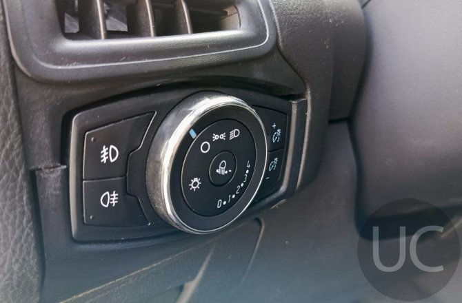 Ford Focus 2012 года за 599 990 рублей