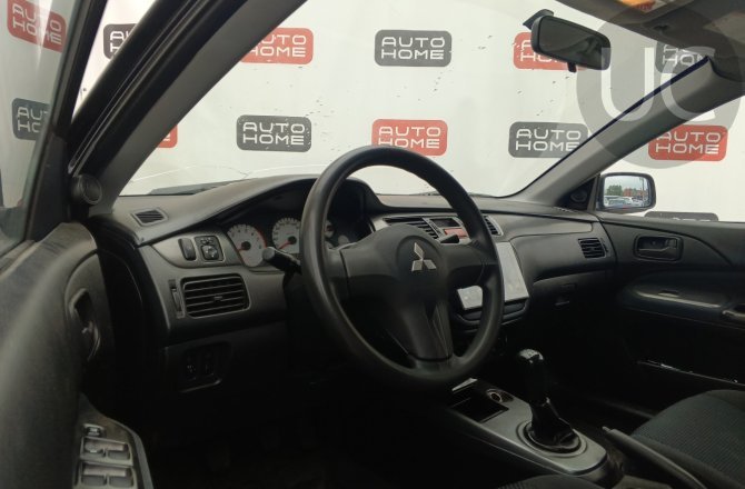 подержанный авто Mitsubishi Lancer 2007 года