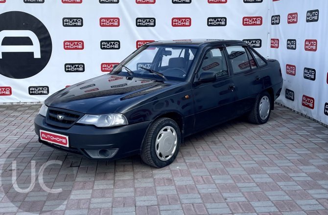 подержанный авто Daewoo Nexia 2010 года