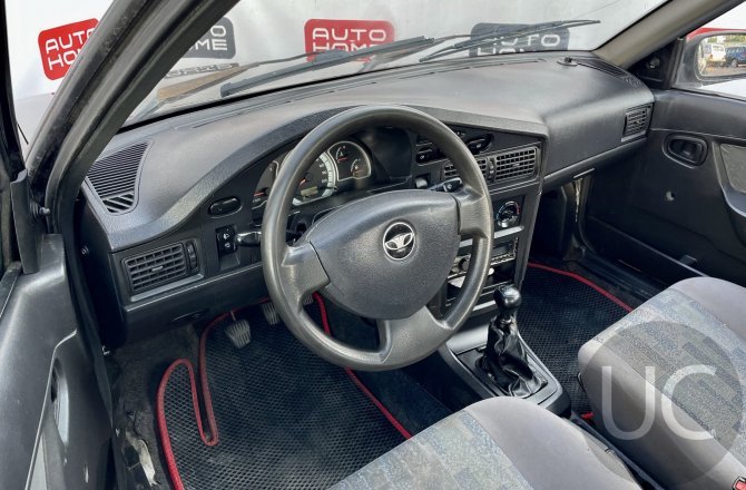 подержанный авто Daewoo Nexia 2010 года