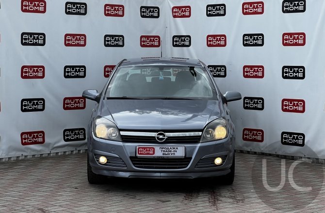 фотографии Opel Astra
