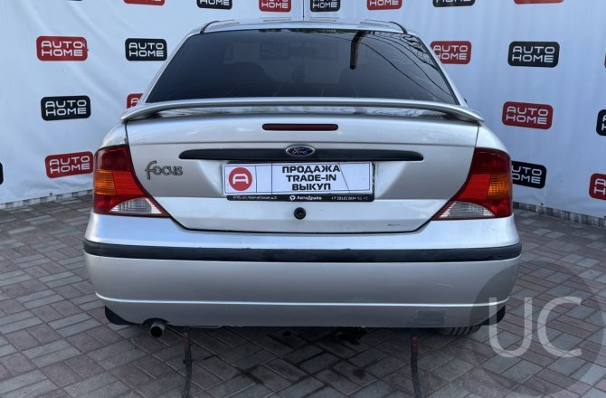 купить б/у автомобиль Ford Focus 2004 года