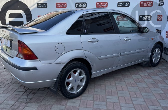 Ford Focus 2004 года за 209 999 рублей