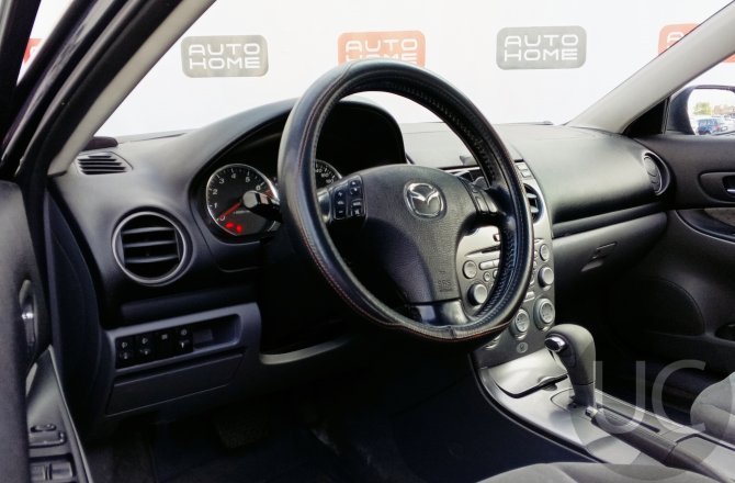 подержанный авто Mazda 6 2005 года