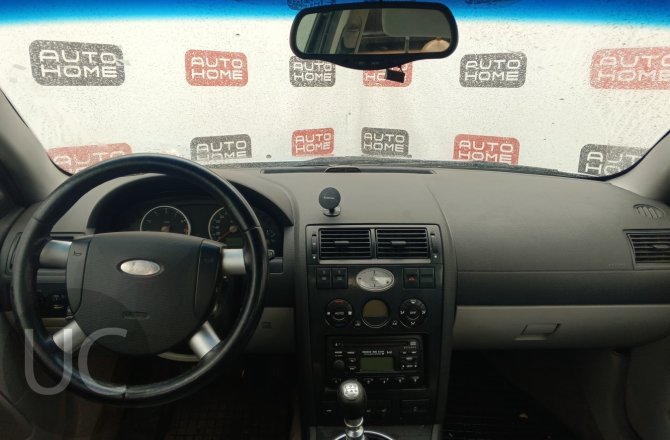 подержанный авто Ford Mondeo 2001 года