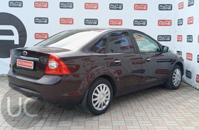 Ford Focus 2010 года за 374 990 рублей