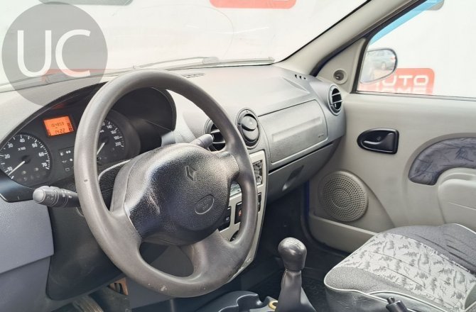 подержанный авто Renault Logan 2006 года