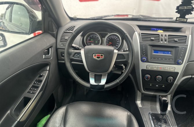 Geely Emgrand 2015 года за 550 000 рублей