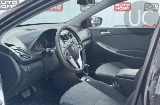 объявление о продаже Hyundai Solaris 2013 года