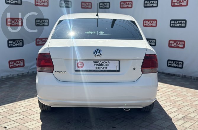 купить б/у автомобиль Volkswagen Polo 2013 года