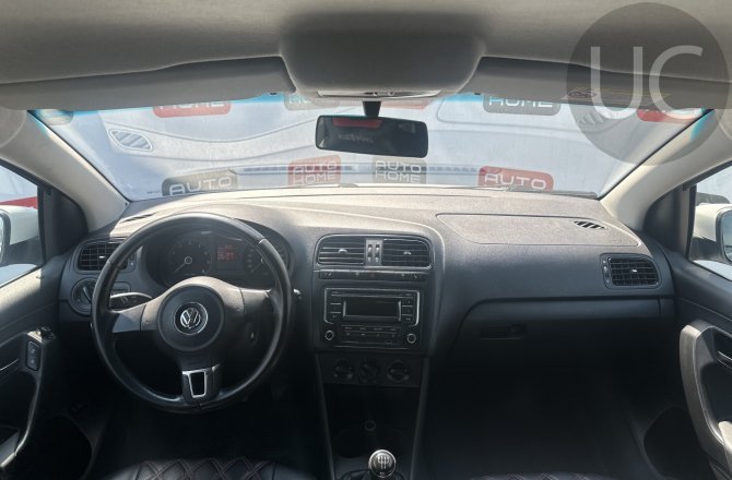 объявление о продаже Volkswagen Polo 2013 года