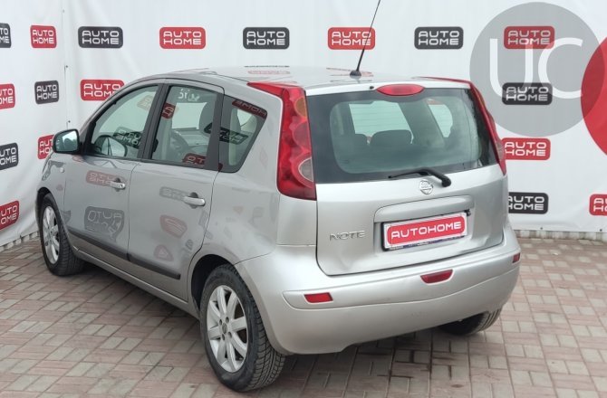 Nissan Note 2008 года за 350 000 рублей