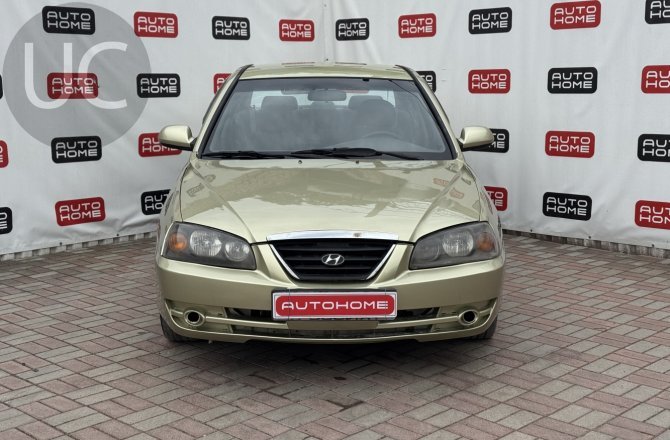фотографии Hyundai Elantra