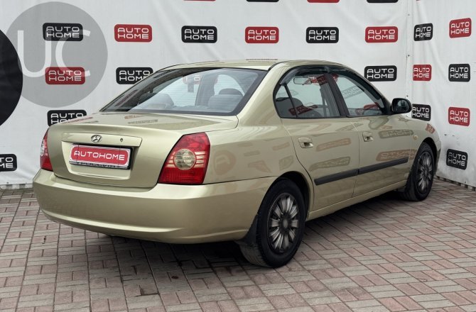 купить Hyundai Elantra с пробегом, 2004 года