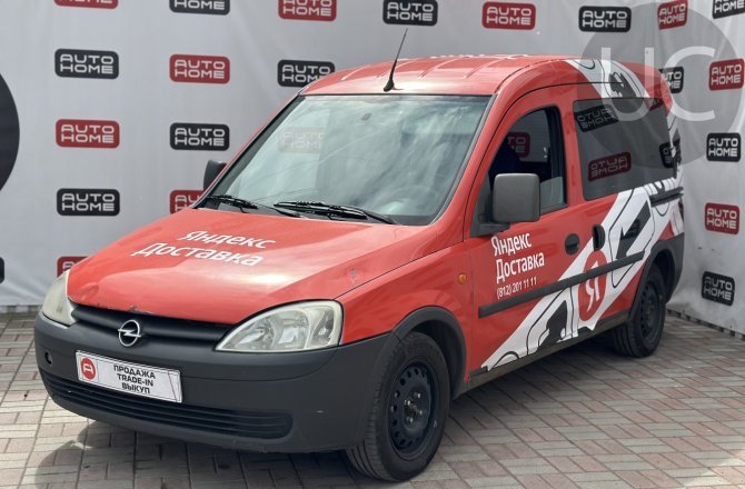подержанный авто Opel Combo 2002 года