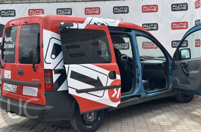 подержанный авто Opel Combo 2002 года