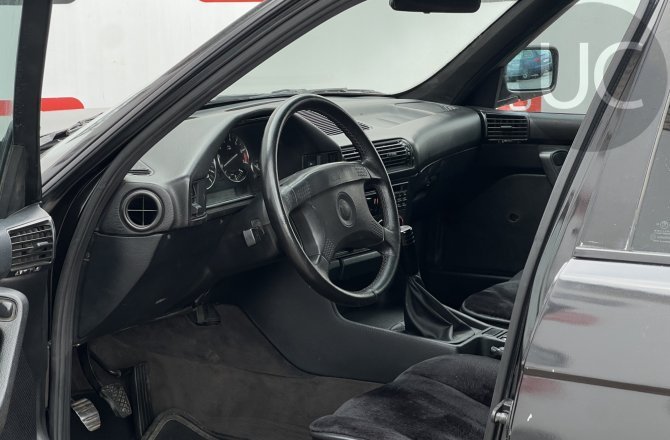 подержанный авто BMW 5 series 1991 года