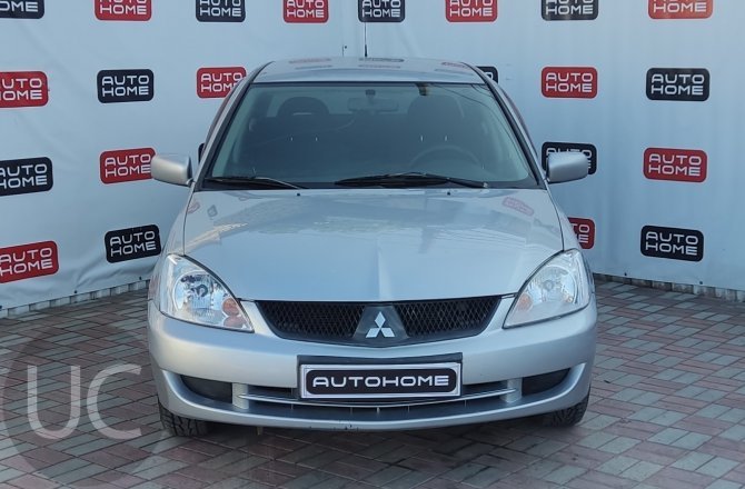 фотографии Mitsubishi Lancer