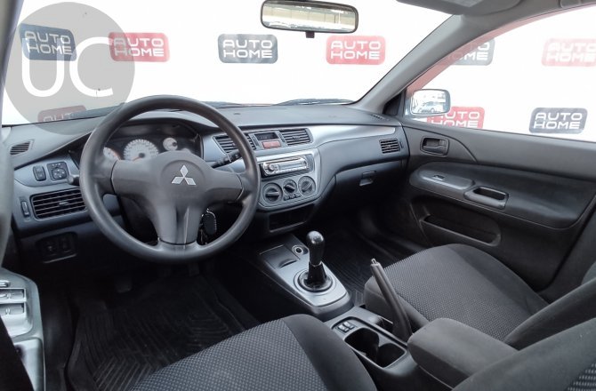 подержанный авто Mitsubishi Lancer 2007 года