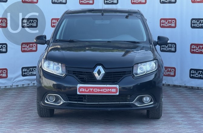 фотографии Renault Logan