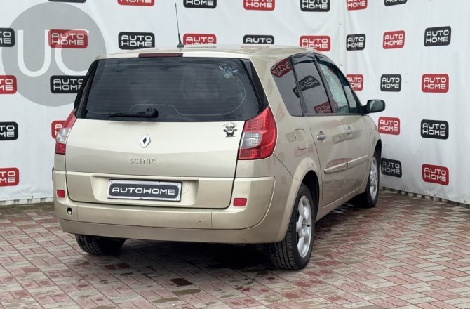 Renault Scenic 2009 года за 559 990 рублей