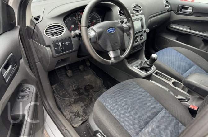 подержанный авто Ford Focus 2007 года