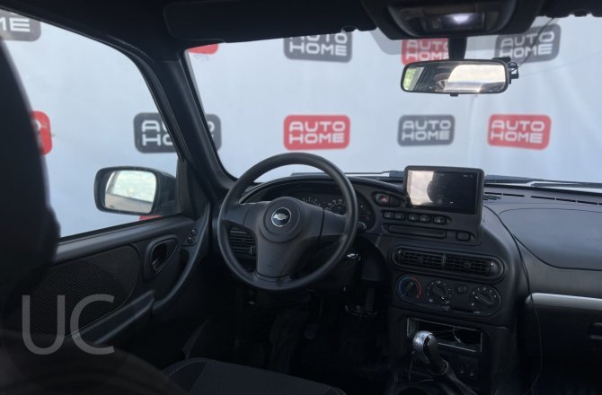 подержанный авто Chevrolet Niva 2016 года