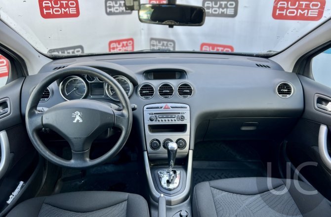 объявление о продаже Peugeot 308 2012 года