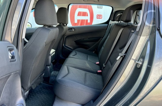 Peugeot 308 2012 года за 560 000 рублей
