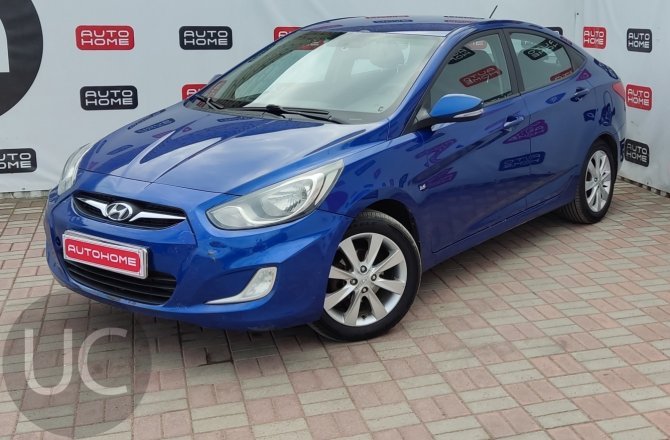 подержанный авто Hyundai Solaris 2012 года
