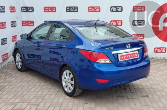 купить Hyundai Solaris с пробегом, 2012 года